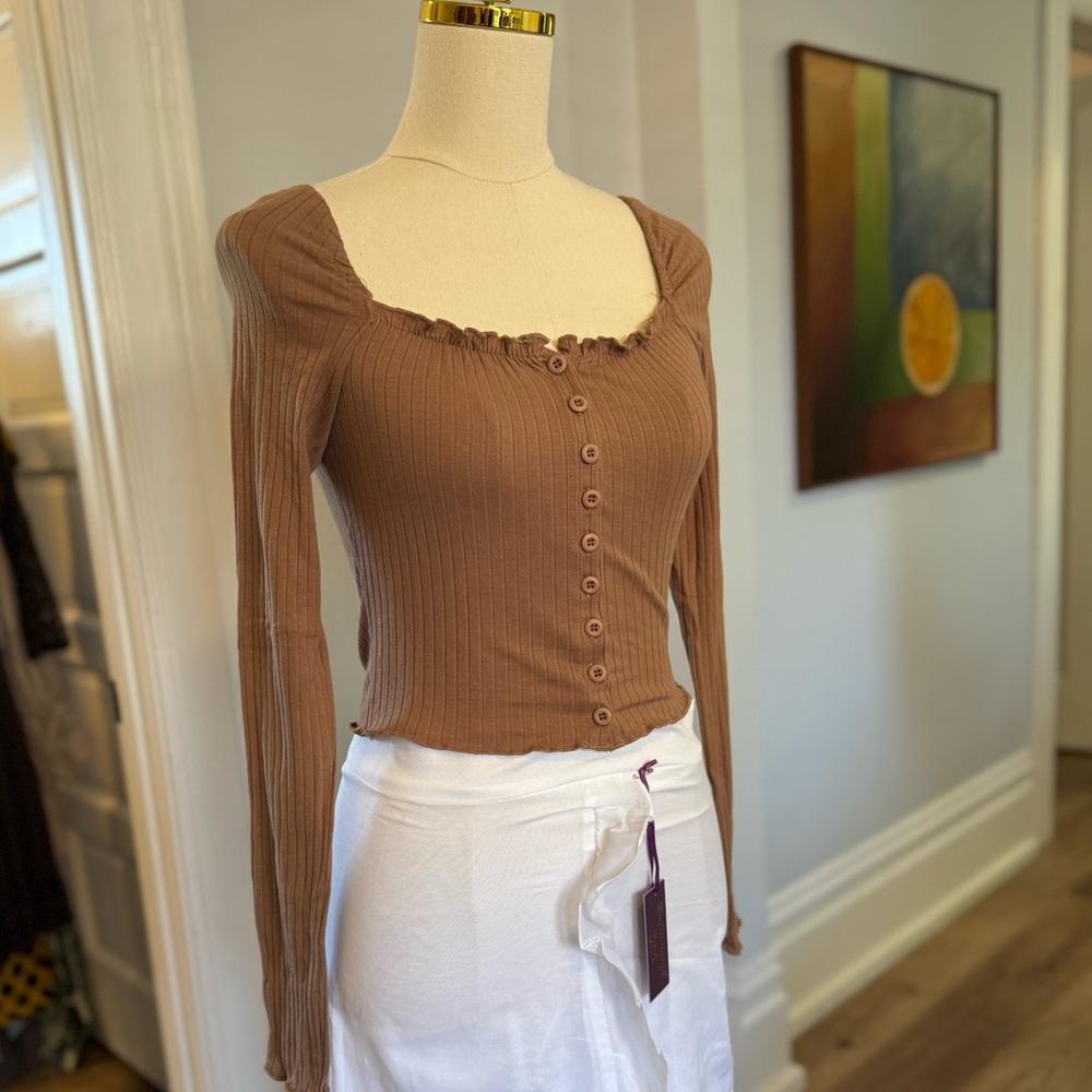 Brown Ribbed Button-Up Top - Picture 3 of 3
